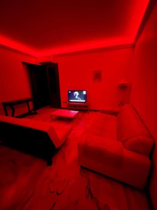 Apartment Under The Basilica Of Sant'Andrea มานโตวา ภายนอก รูปภาพ