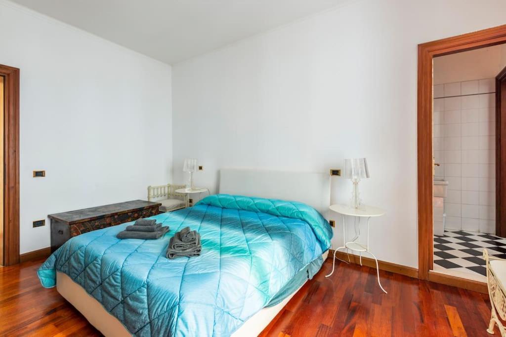 Apartment Under The Basilica Of Sant'Andrea มานโตวา ภายนอก รูปภาพ